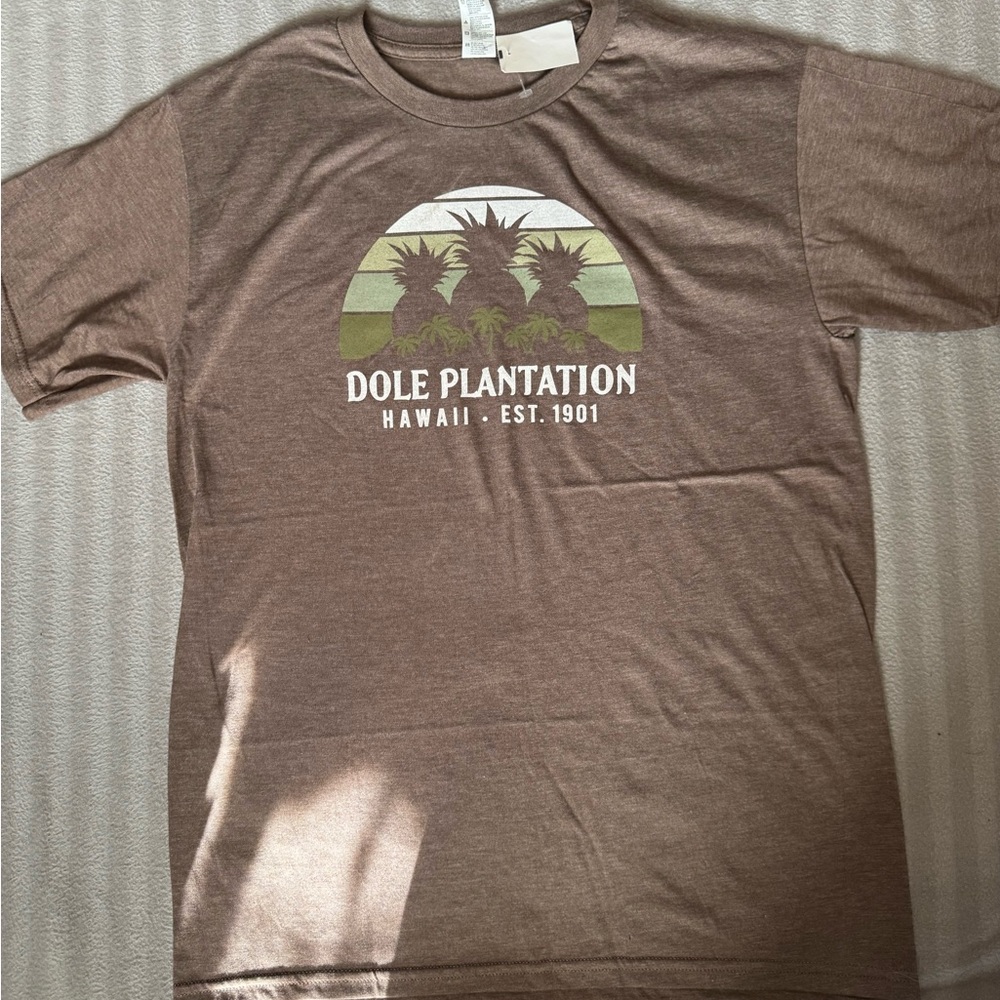 Dole Hawaii Plantation Pineapple Experience / Brown / Women T-Shirt /  Size LG.